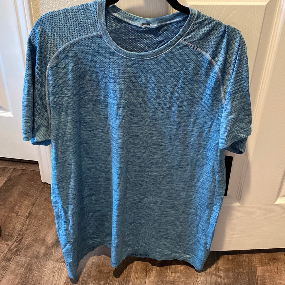 Lululemon mens XL Metal vent tech SS